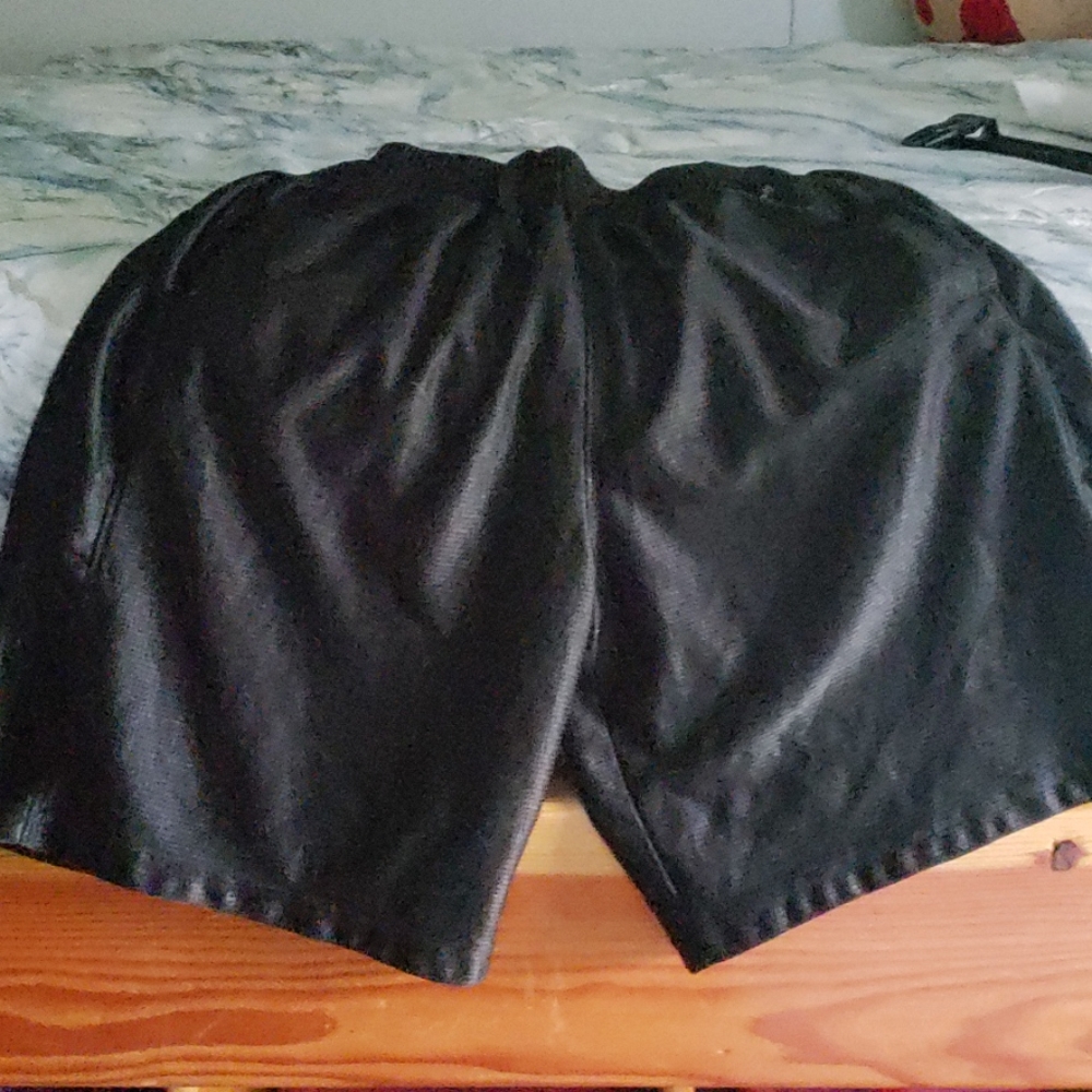 Basketball shorts